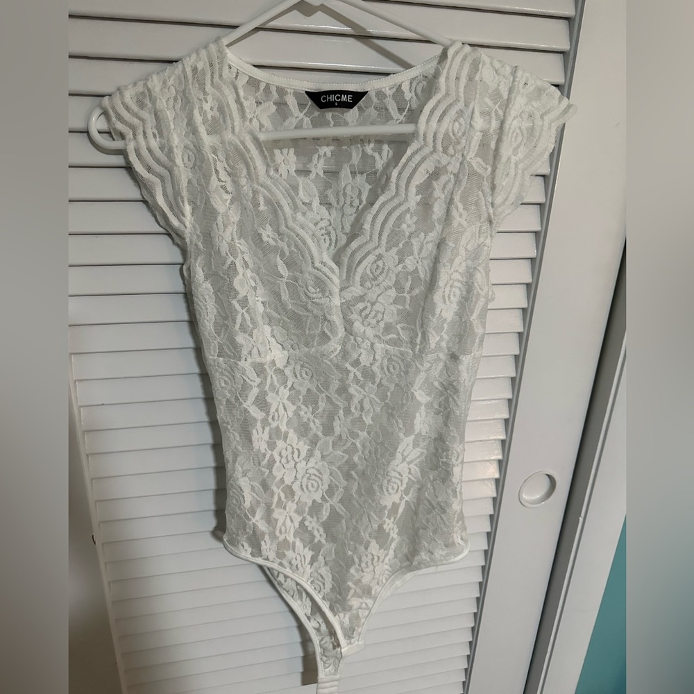Chic Me small white lace bodysuit